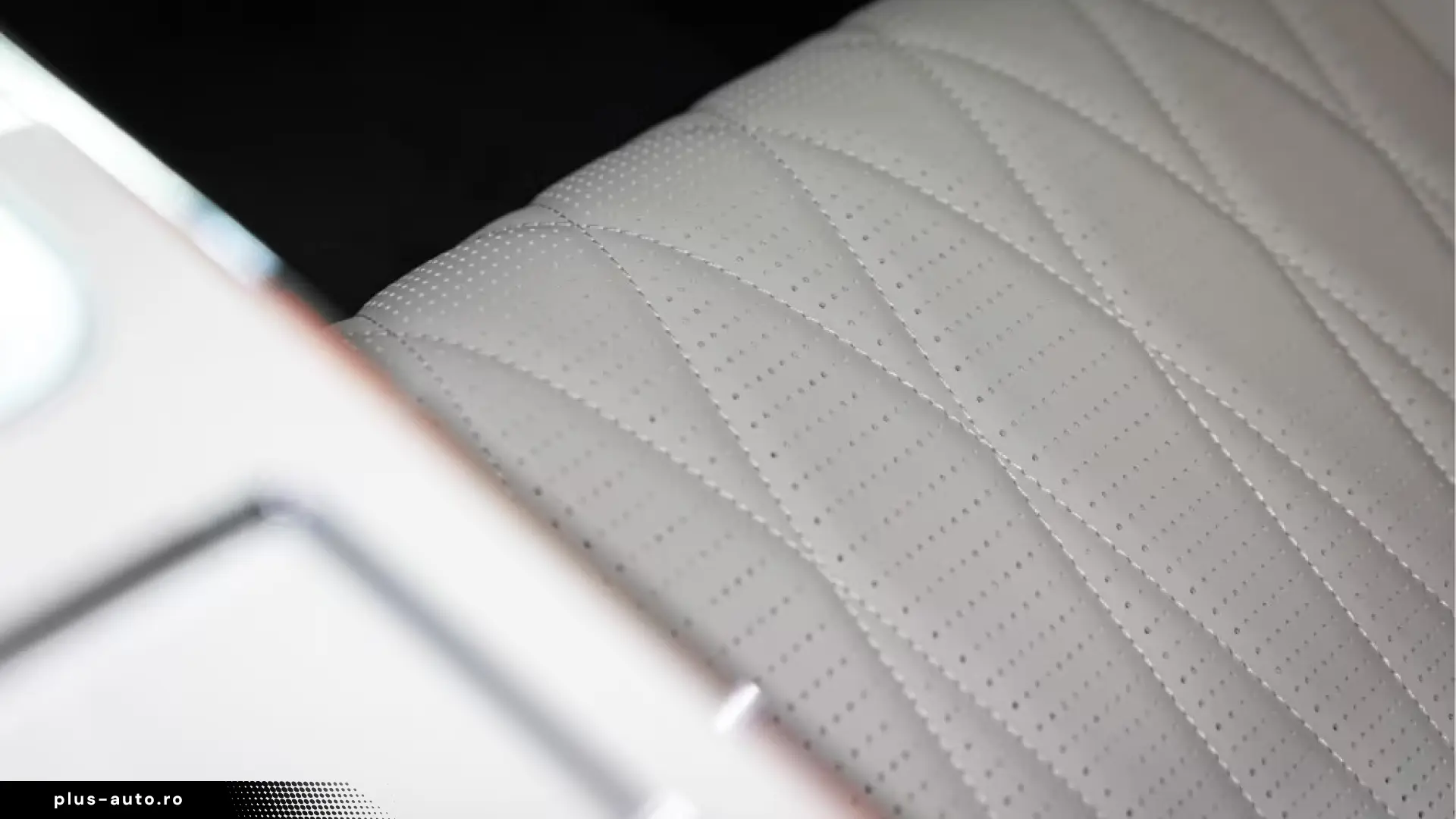 Bentley Flying Spur V8 Azure  Piano Linen Veneer Rotatin