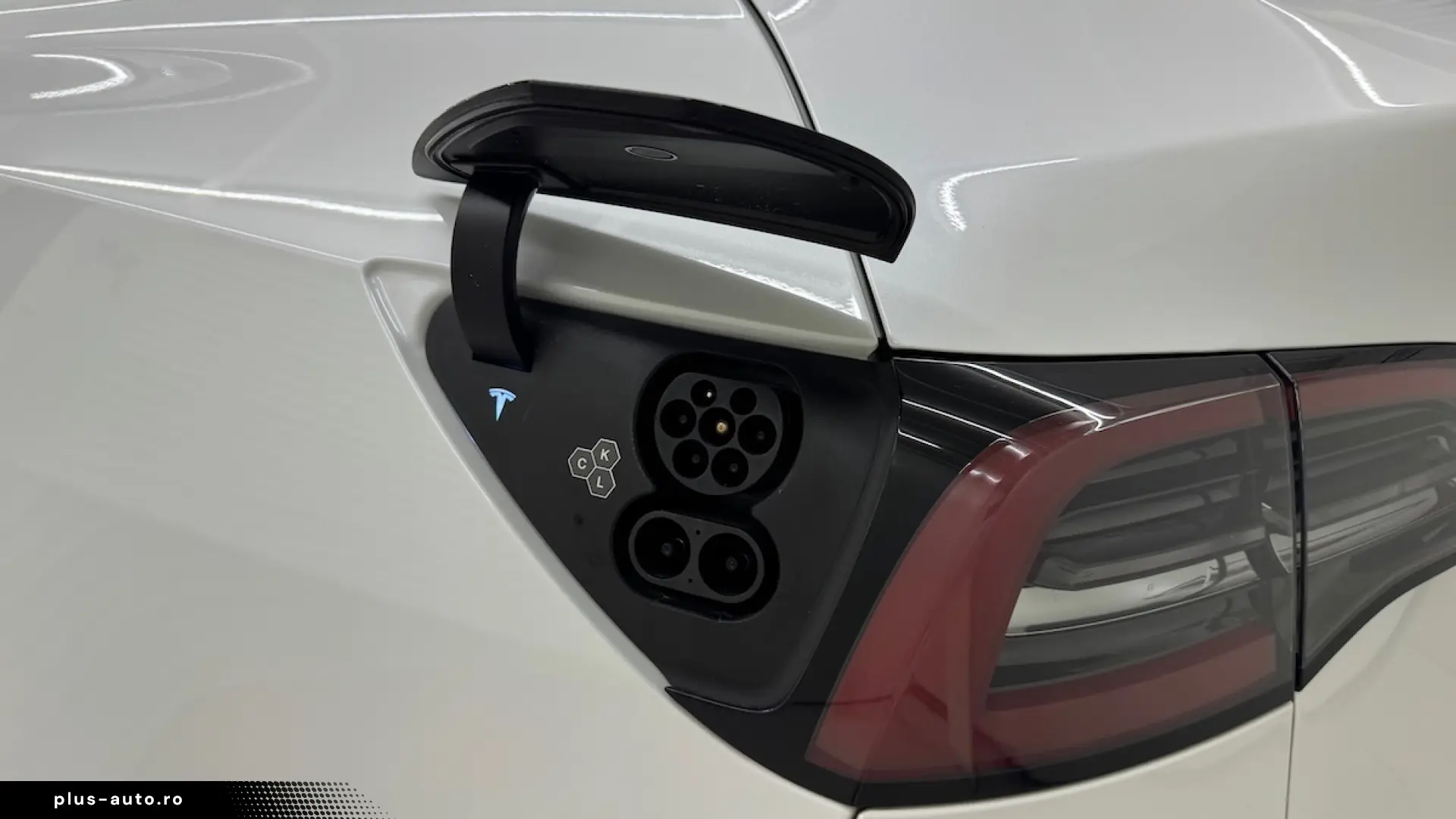 TESLA MODEL Y DUAL MOTOR LONG RANGE
