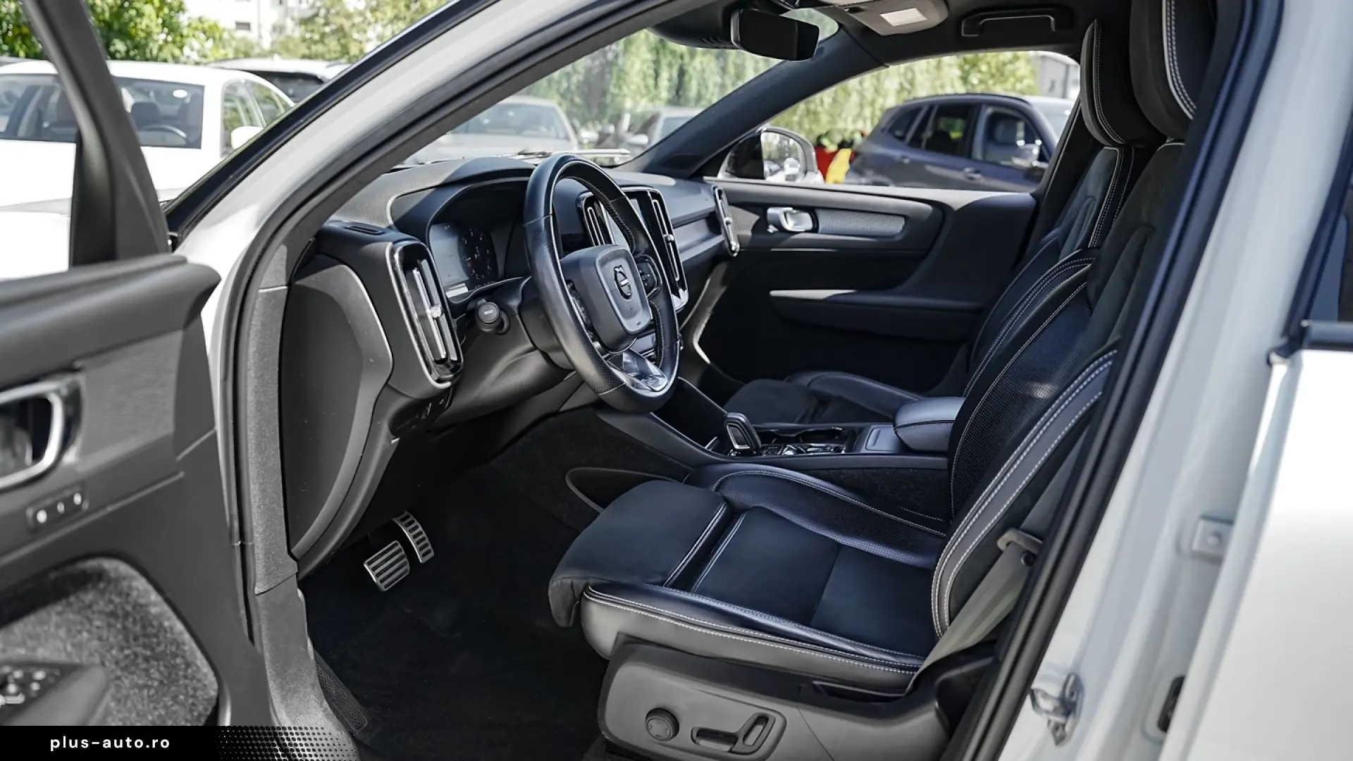 Volvo XC 40 D4 AWD Geartronic R-Design