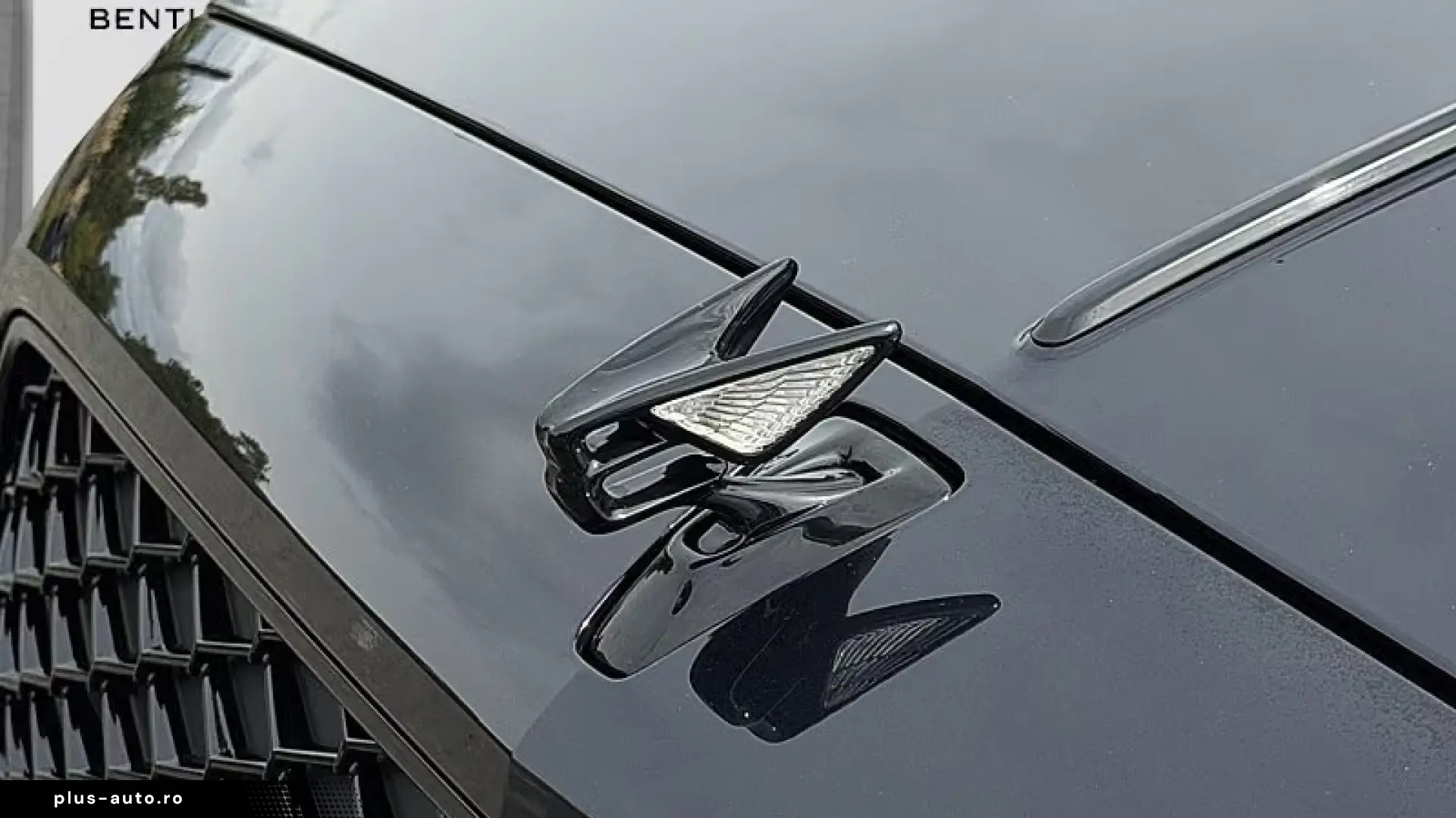 Bentley Flying Spur V8 Hybrid  B&O Rotating