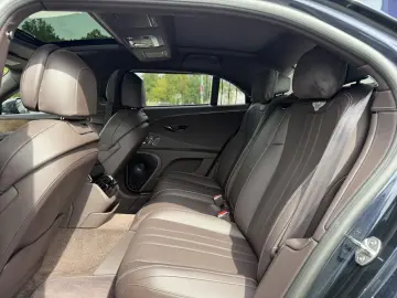 Bentley Flying Spur V8 Hybrid  B&O Rotating