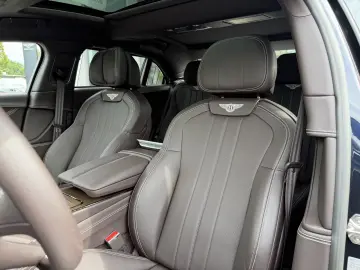 Bentley Flying Spur V8 Hybrid  B&O Rotating