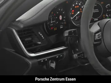 PORSCHE 992 Carrera 4   Sportabgasanlage Abstandsregelte