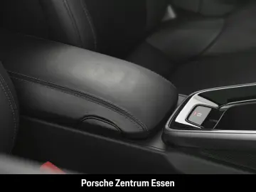 PORSCHE 992 Carrera 4   Sportabgasanlage Abstandsregelte
