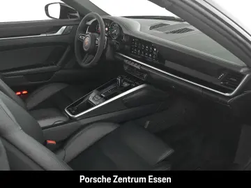 PORSCHE 992 Carrera 4   Sportabgasanlage Abstandsregelte