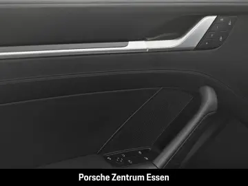 PORSCHE 992 Carrera 4   Sportabgasanlage Abstandsregelte