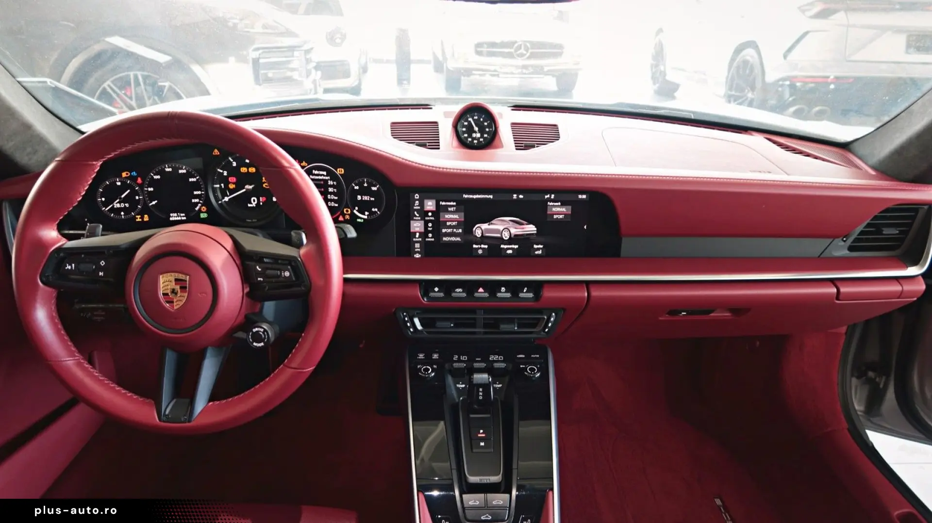 PORSCHE 992 Carrera 4S Coupé TOPAUSSTATTUNG