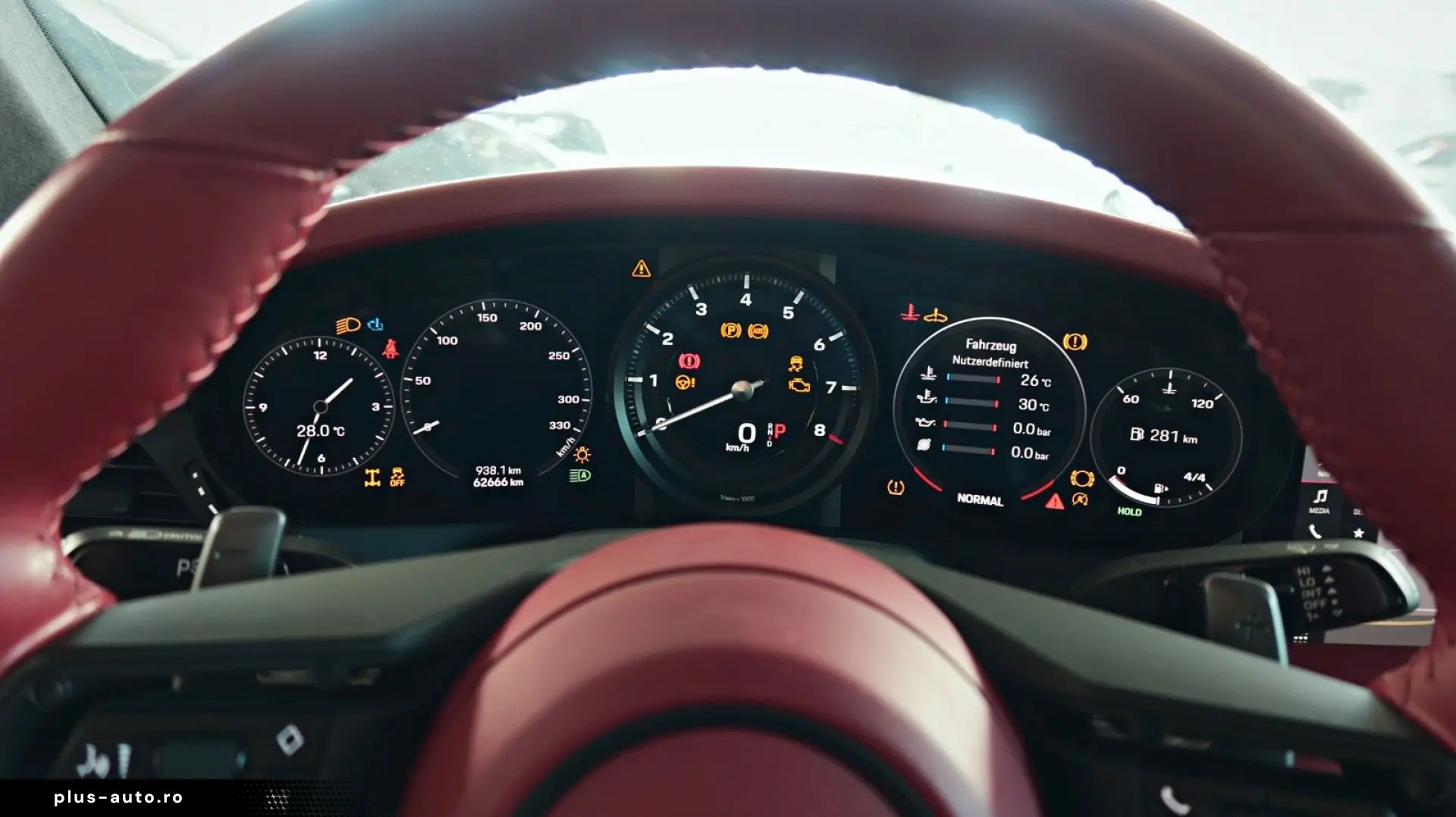 PORSCHE 992 Carrera 4S Coupé TOPAUSSTATTUNG