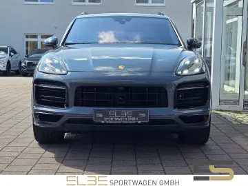 PORSCHE Cayenne GTS INNO BURMESTER 4RADLENKUNG HUD PANO