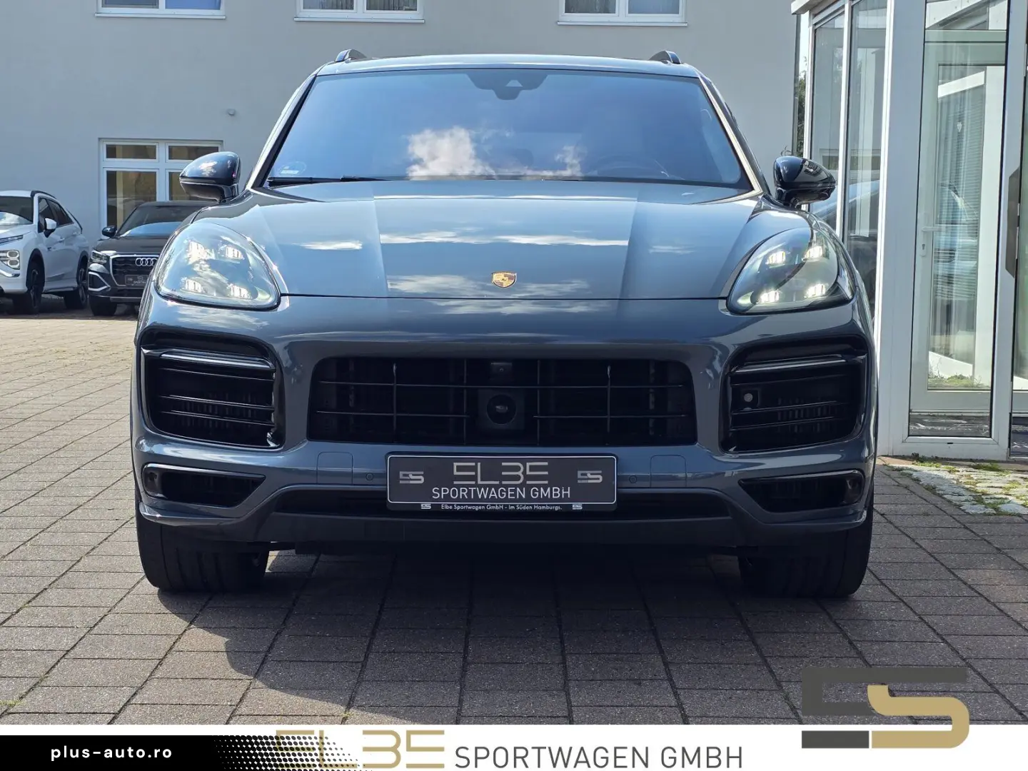 PORSCHE Cayenne GTS INNO BURMESTER 4RADLENKUNG HUD PANO