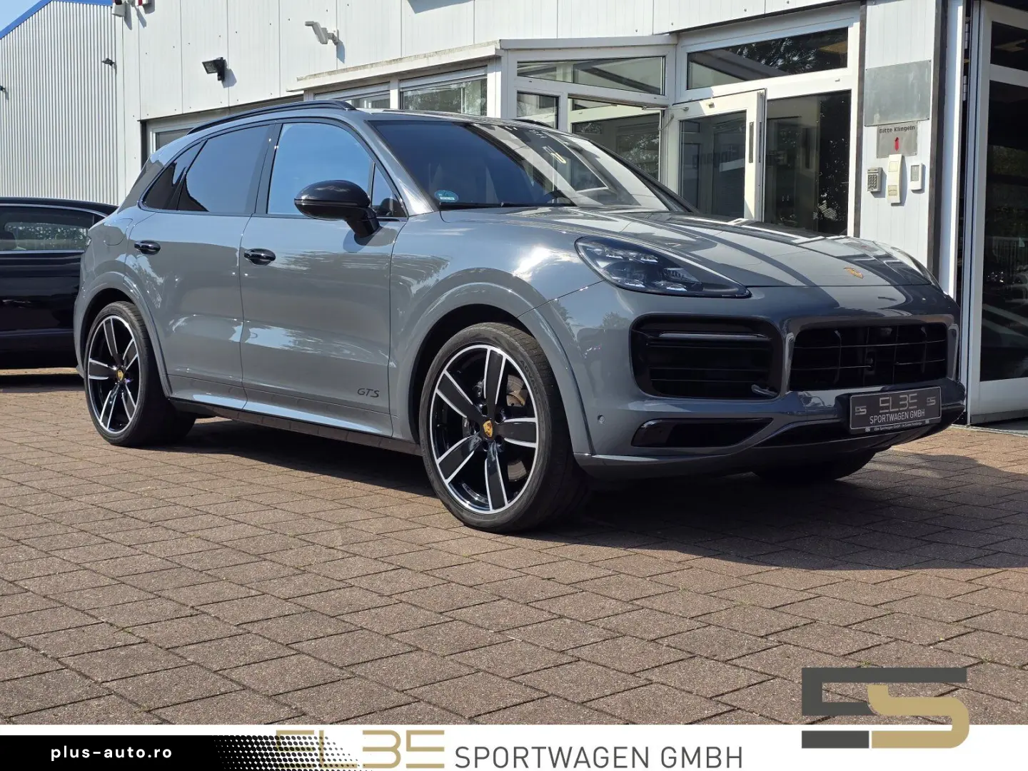 PORSCHE Cayenne GTS INNO BURMESTER 4RADLENKUNG HUD PANO