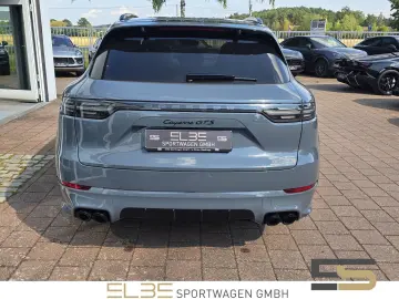 PORSCHE Cayenne GTS INNO BURMESTER 4RADLENKUNG HUD PANO