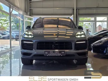 PORSCHE Cayenne GTS INNO BURMESTER 4RADLENKUNG HUD PANO