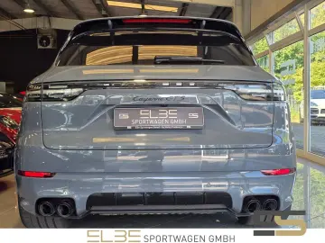 PORSCHE Cayenne GTS INNO BURMESTER 4RADLENKUNG HUD PANO