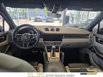 PORSCHE Cayenne GTS INNO BURMESTER 4RADLENKUNG HUD PANO