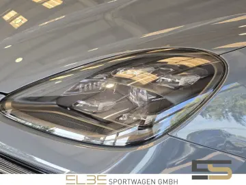 PORSCHE Cayenne GTS INNO BURMESTER 4RADLENKUNG HUD PANO