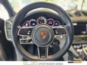 PORSCHE Cayenne GTS INNO BURMESTER 4RADLENKUNG HUD PANO
