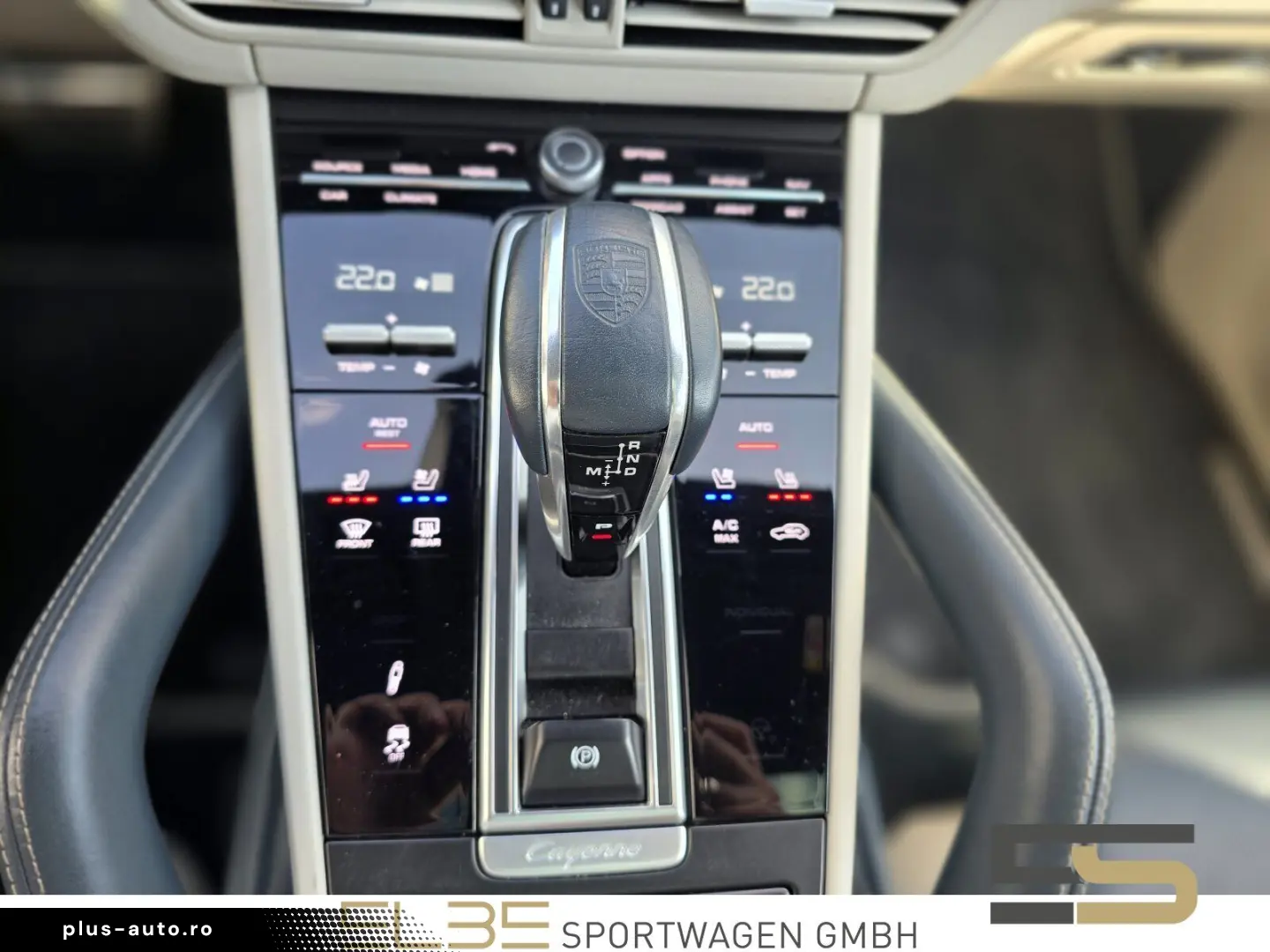 PORSCHE Cayenne GTS INNO BURMESTER 4RADLENKUNG HUD PANO