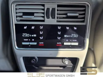 PORSCHE Cayenne GTS INNO BURMESTER 4RADLENKUNG HUD PANO