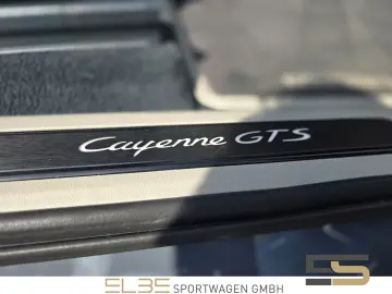 PORSCHE Cayenne GTS INNO BURMESTER 4RADLENKUNG HUD PANO