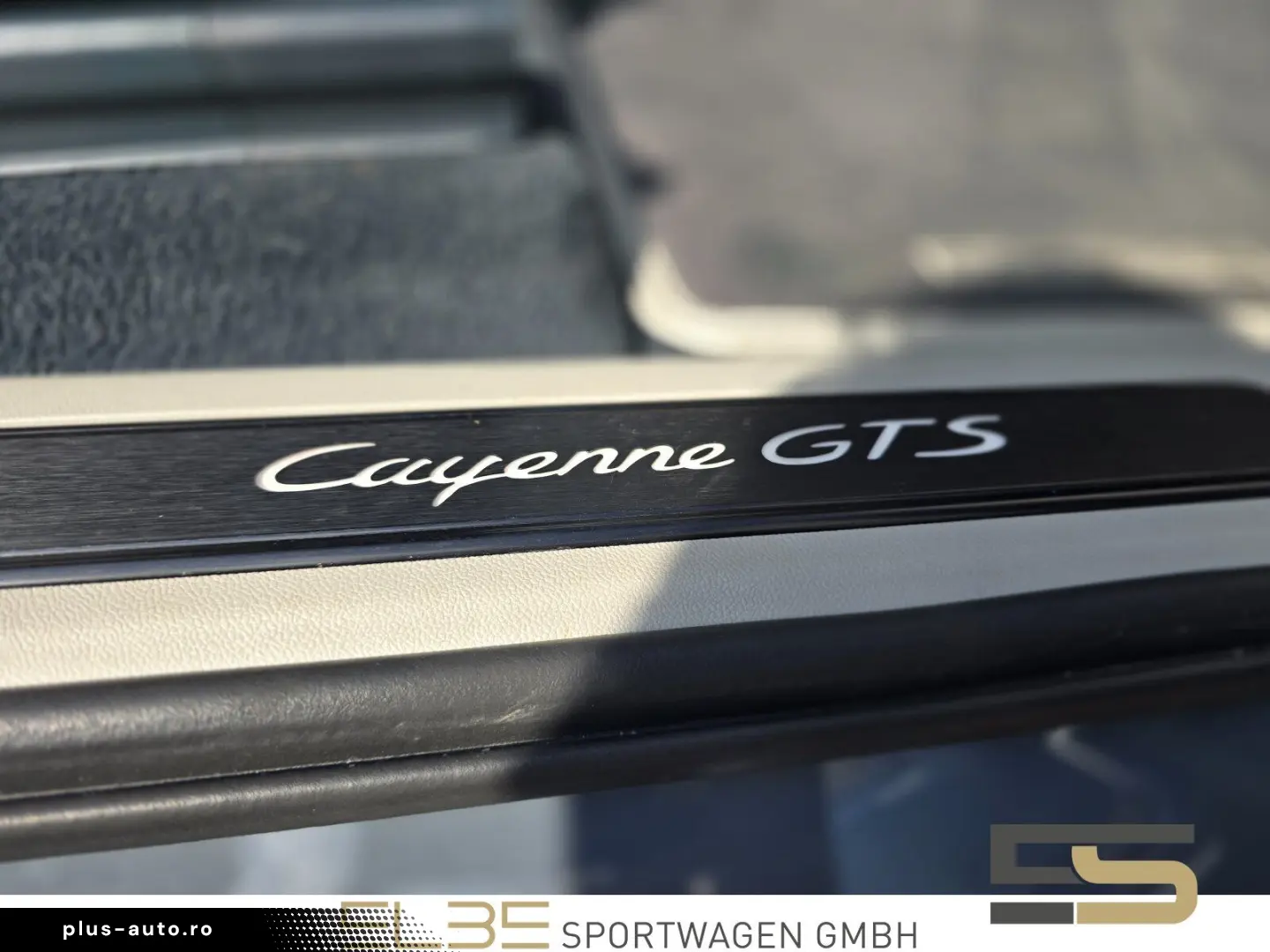 PORSCHE Cayenne GTS INNO BURMESTER 4RADLENKUNG HUD PANO