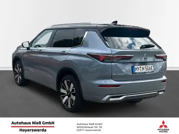 MITSUBISHI Outlander 2.4 PHEV 4WD Top mit AHK