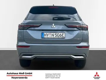 MITSUBISHI Outlander 2.4 PHEV 4WD Top mit AHK