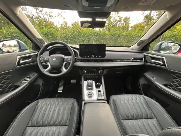 MITSUBISHI Outlander 2.4 PHEV 4WD Top mit AHK