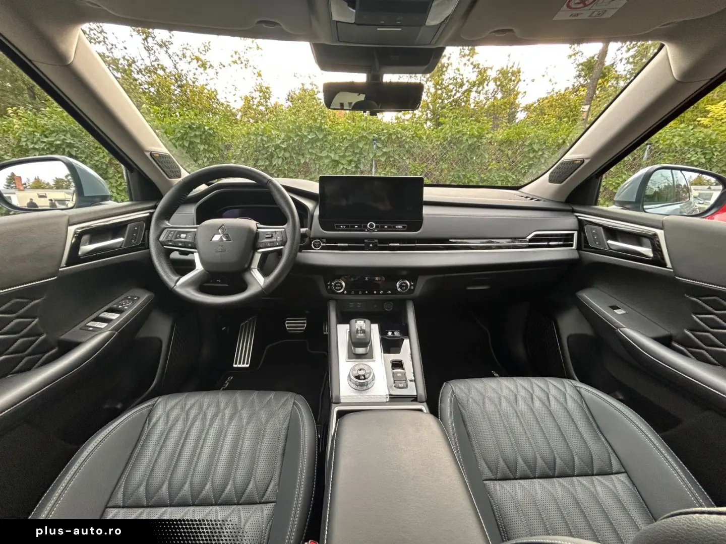 MITSUBISHI Outlander 2.4 PHEV 4WD Top mit AHK