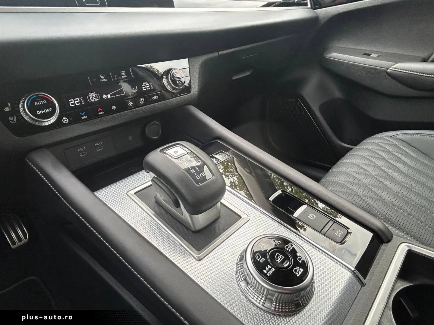 MITSUBISHI Outlander 2.4 PHEV 4WD Top mit AHK