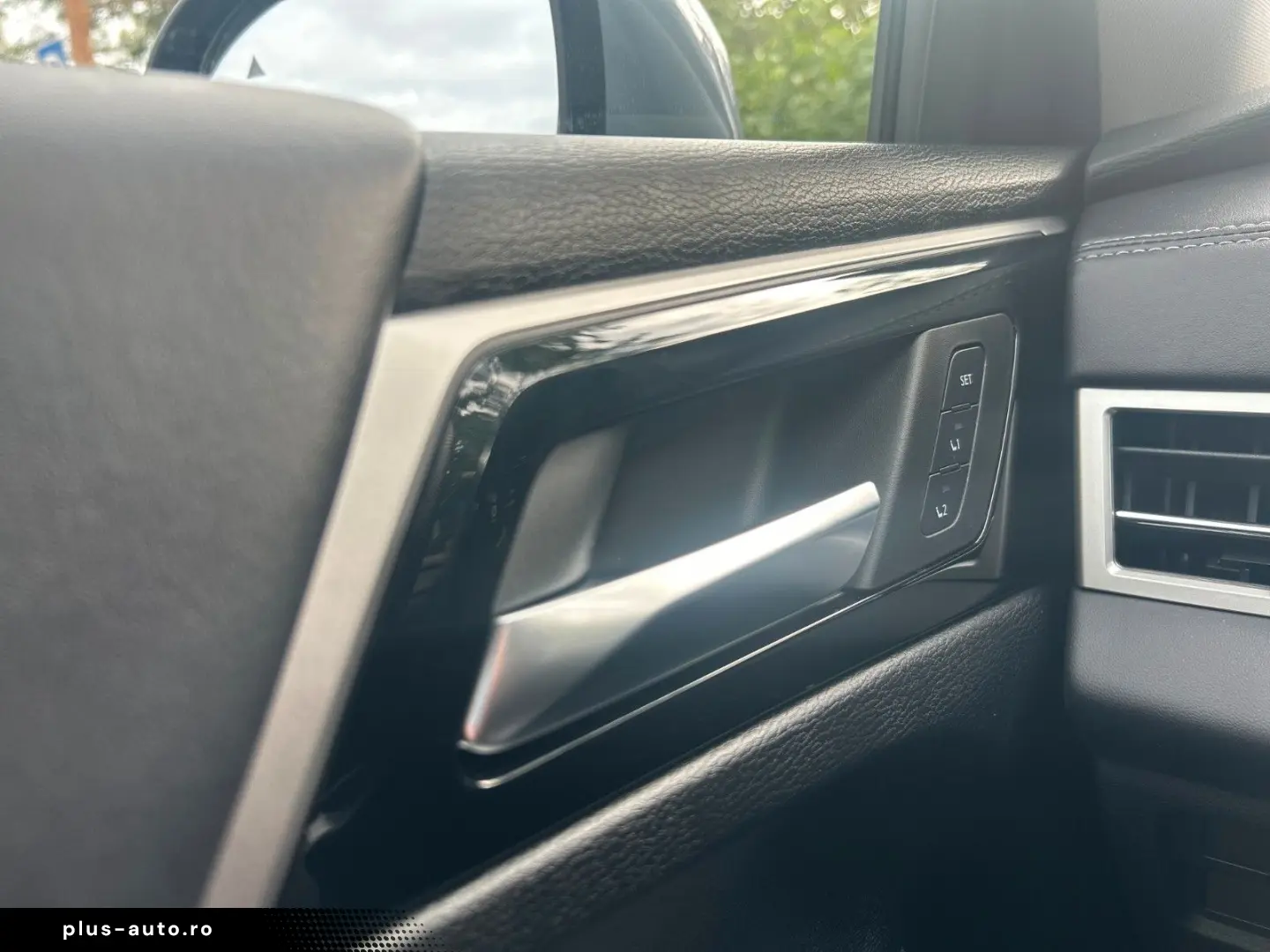 MITSUBISHI Outlander 2.4 PHEV 4WD Top mit AHK