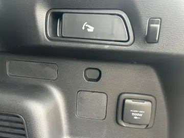 MITSUBISHI Outlander 2.4 PHEV 4WD Top mit AHK