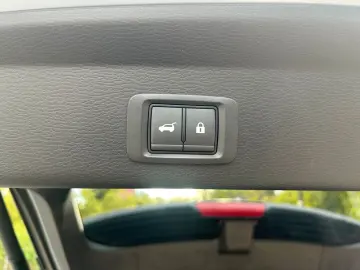 MITSUBISHI Outlander 2.4 PHEV 4WD Top mit AHK