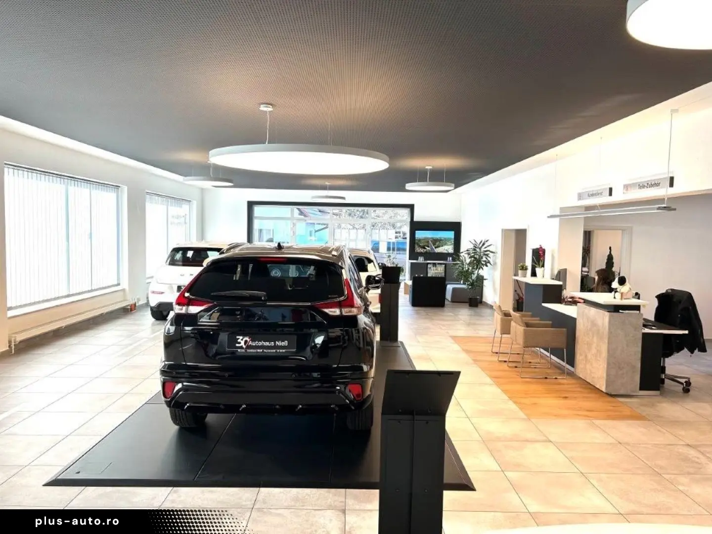 MITSUBISHI Outlander 2.4 PHEV 4WD Top mit AHK