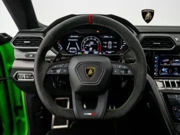 LAMBORGHINI Urus Performante I Lamborghini Hamburg