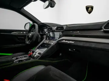 LAMBORGHINI Urus Performante I Lamborghini Hamburg