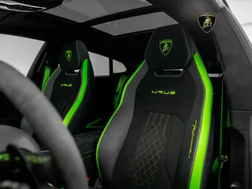 LAMBORGHINI Urus Performante I Lamborghini Hamburg