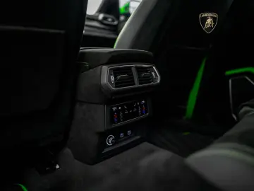 LAMBORGHINI Urus Performante I Lamborghini Hamburg