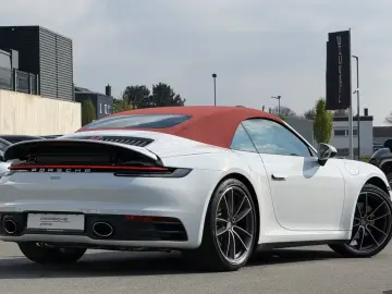 Porsche 992 911 Carrera Cabriolet Sportabgas