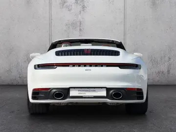 Porsche 992 911 Carrera Cabriolet Sportabgas