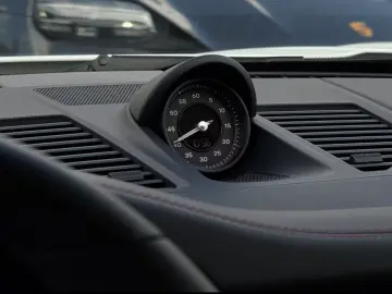 Porsche 992 911 Carrera Cabriolet Sportabgas
