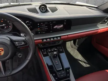 Porsche 992 911 Carrera Cabriolet Sportabgas