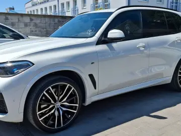 BMW X5 M50 i x drive