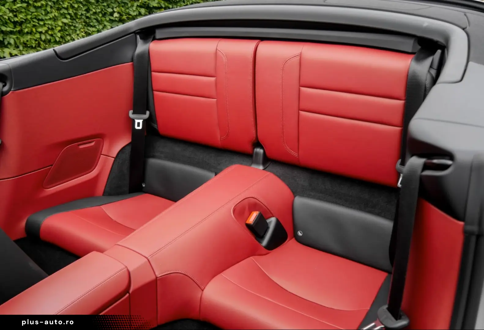 PORSCHE 992 Carrera Cabriolet 21-Zoll HD-Matrix-LED BOSE
