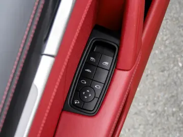 PORSCHE 992 Carrera Cabriolet 21-Zoll HD-Matrix-LED BOSE