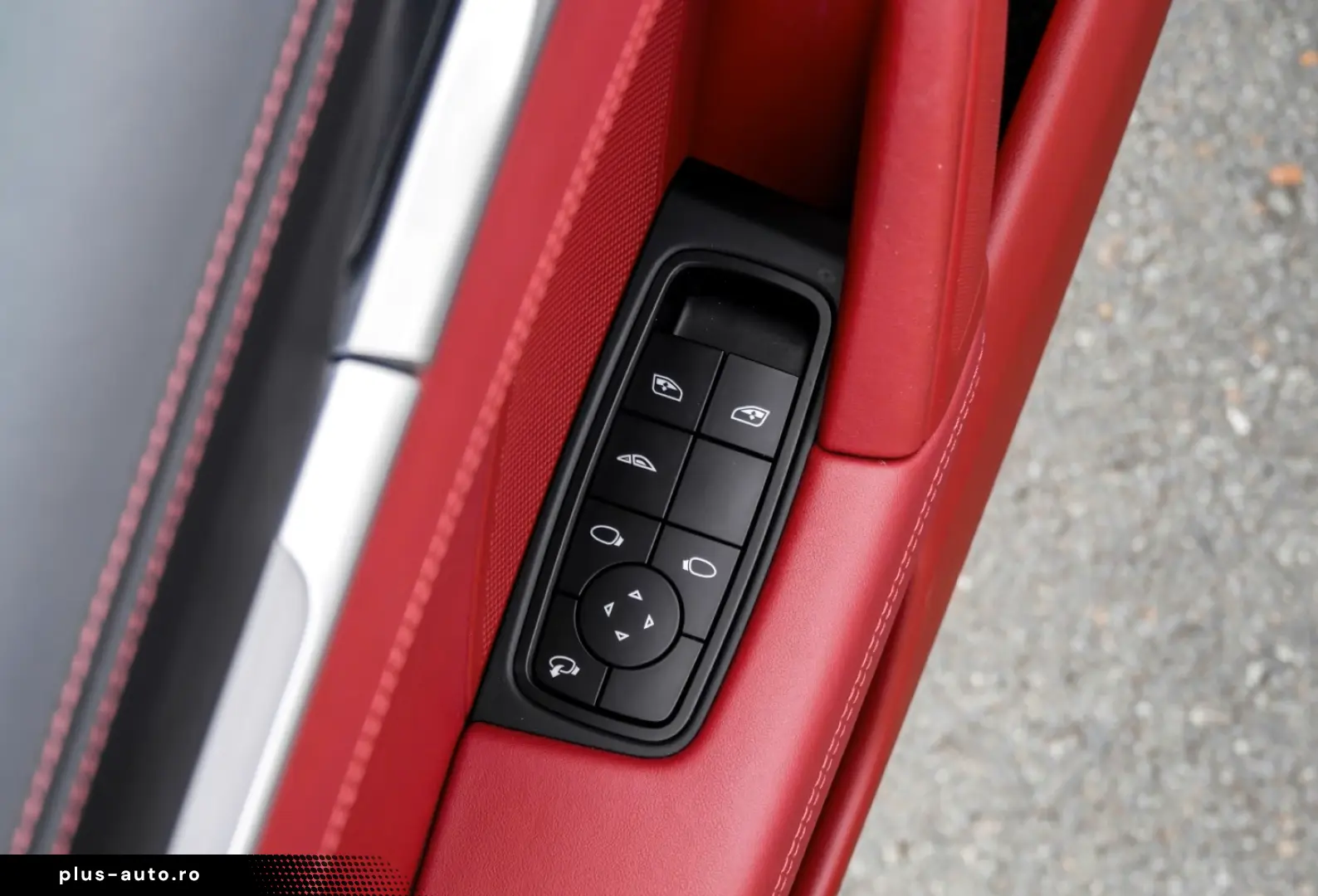 PORSCHE 992 Carrera Cabriolet 21-Zoll HD-Matrix-LED BOSE