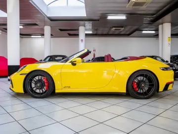 PORSCHE 992 Carrera 4 GTS Cabriolet PASM MATRIX LED