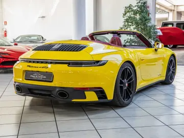 PORSCHE 992 Carrera 4 GTS Cabriolet PASM MATRIX LED