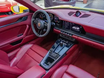 PORSCHE 992 Carrera 4 GTS Cabriolet PASM MATRIX LED