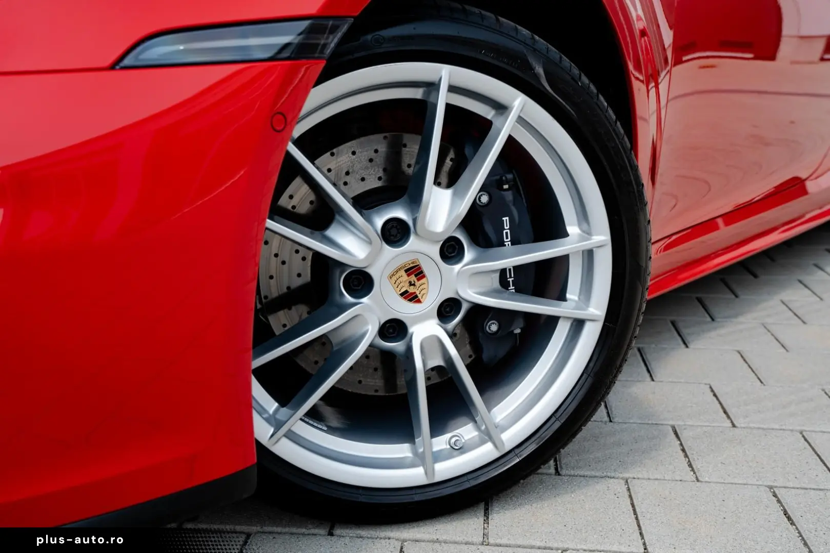 PORSCHE 911 2025 — imagine 11